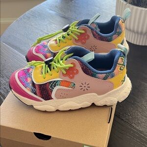 Flower Mountain for Naturino Lids Doi sneaker, Euro 30, US 13